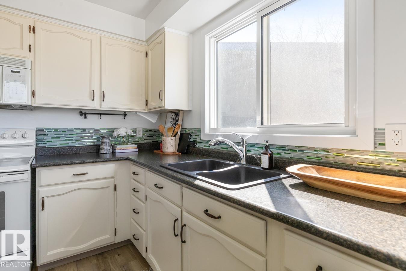 6908 19 Av Nw, Edmonton, Alberta  T6K 2G9 - Photo 14 - E4484650