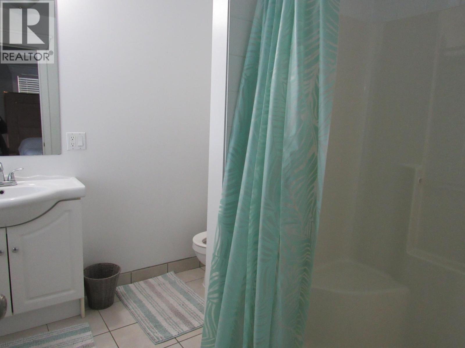 1447 37th Street, Castlegar, British Columbia  V1N 4J5 - Photo 35 - 10383975