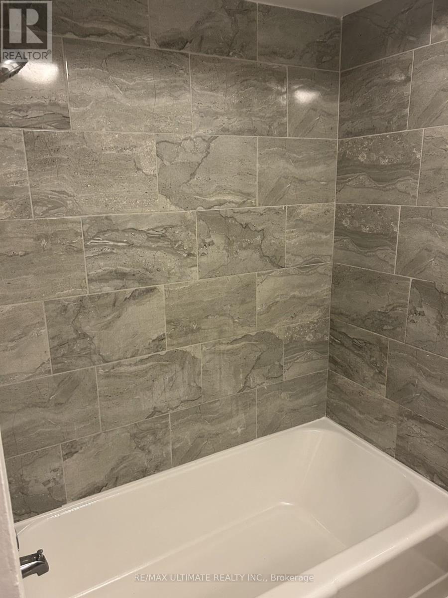 1 - 19 Castlefield Avenue, Toronto, Ontario  M4R 1G3 - Photo 1 - C13058682