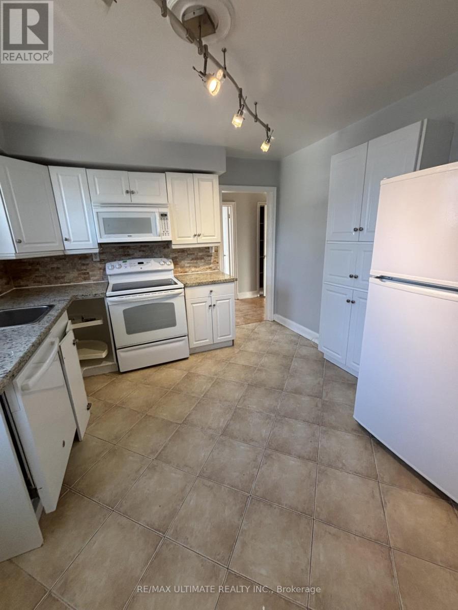 4 - 19 Castlefield Avenue, Toronto, Ontario  M4R 1E4 - Photo 1 - C13058738