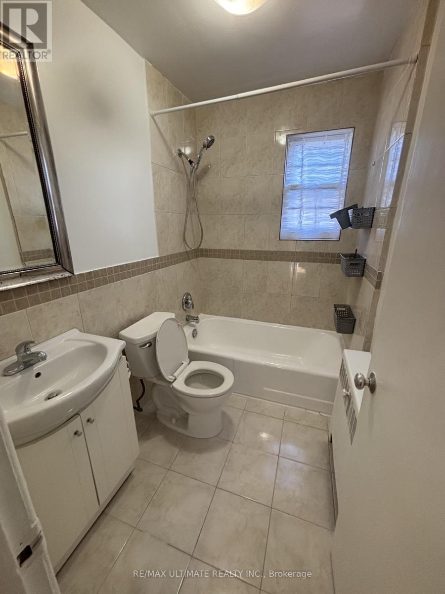 4 - 19 Castlefield Avenue, Toronto, Ontario  M4R 1E4 - Photo 7 - C13058738