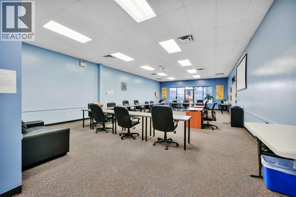 110, 4828 53 Street, Red Deer, Alberta  T4N 2E8 - Photo 3 - A2201844