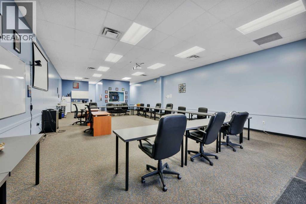 110, 4828 53 Street, Red Deer, Alberta  T4N 2E8 - Photo 6 - A2201844