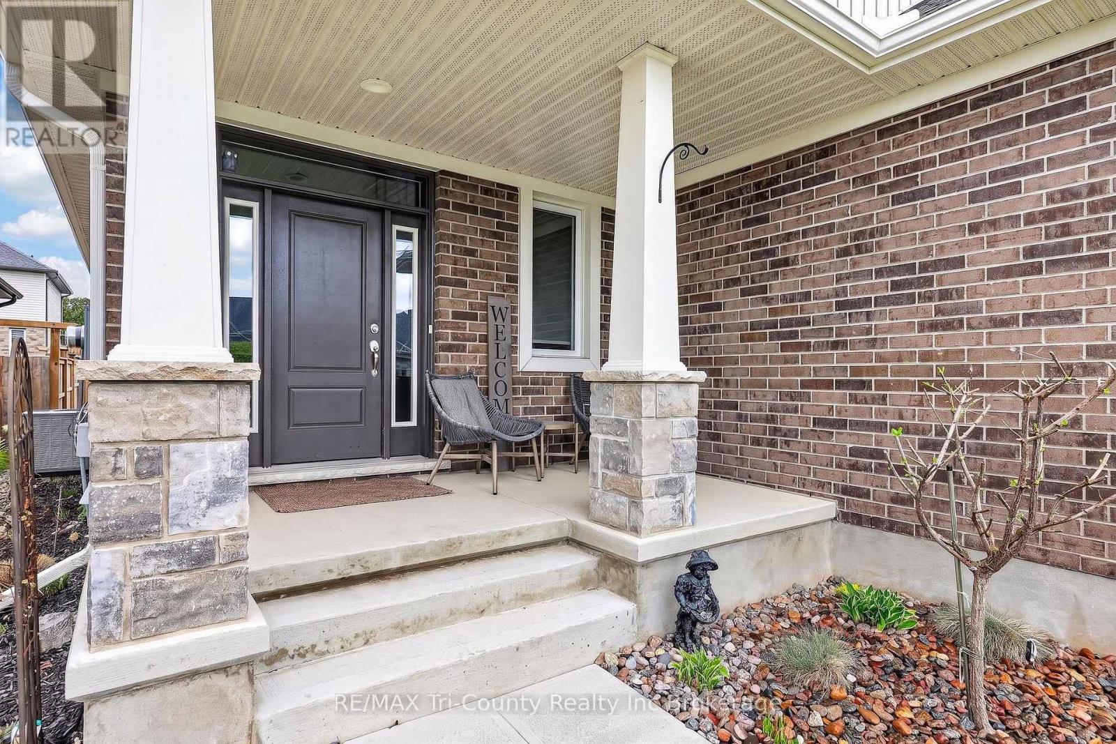 150 Denrich Avenue, Tillsonburg, Ontario  N4G 0H3 - Photo 3 - X13058726