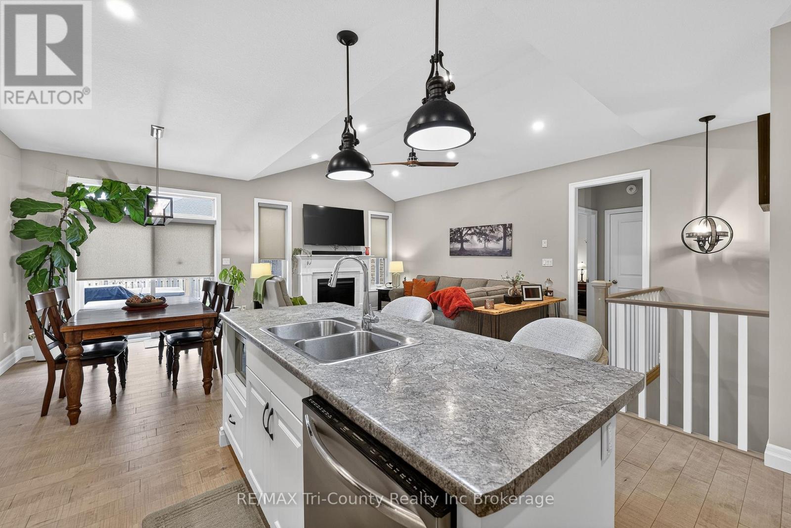 150 Denrich Avenue, Tillsonburg, Ontario  N4G 0H3 - Photo 8 - X13058726