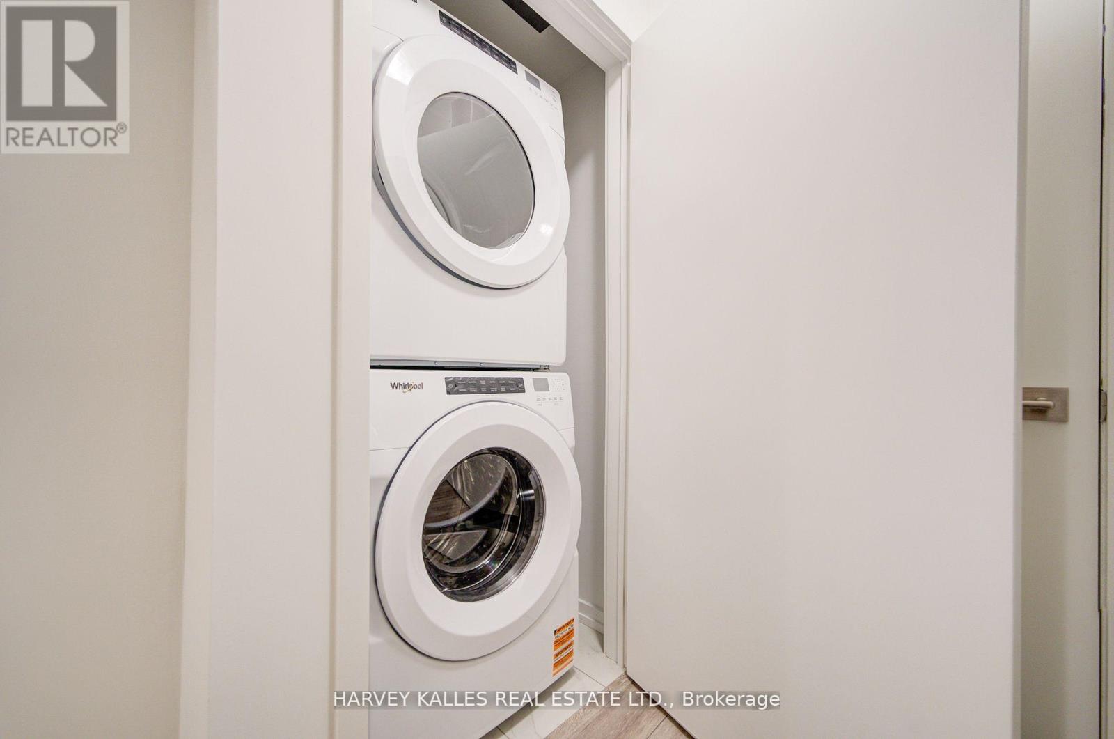 28 - 18 Lytham Green Circle, Newmarket, Ontario  L3Y 0H4 - Photo 28 - N13058616