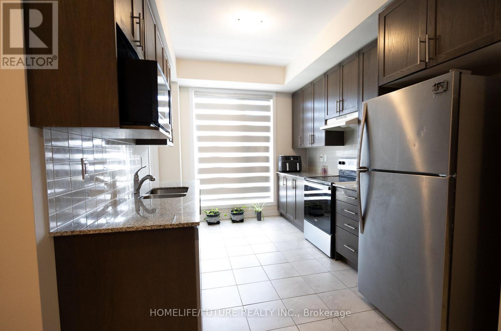 86 Stauffer Crescent, Markham, Ontario  L6B 1R1 - Photo 7 - N13058718