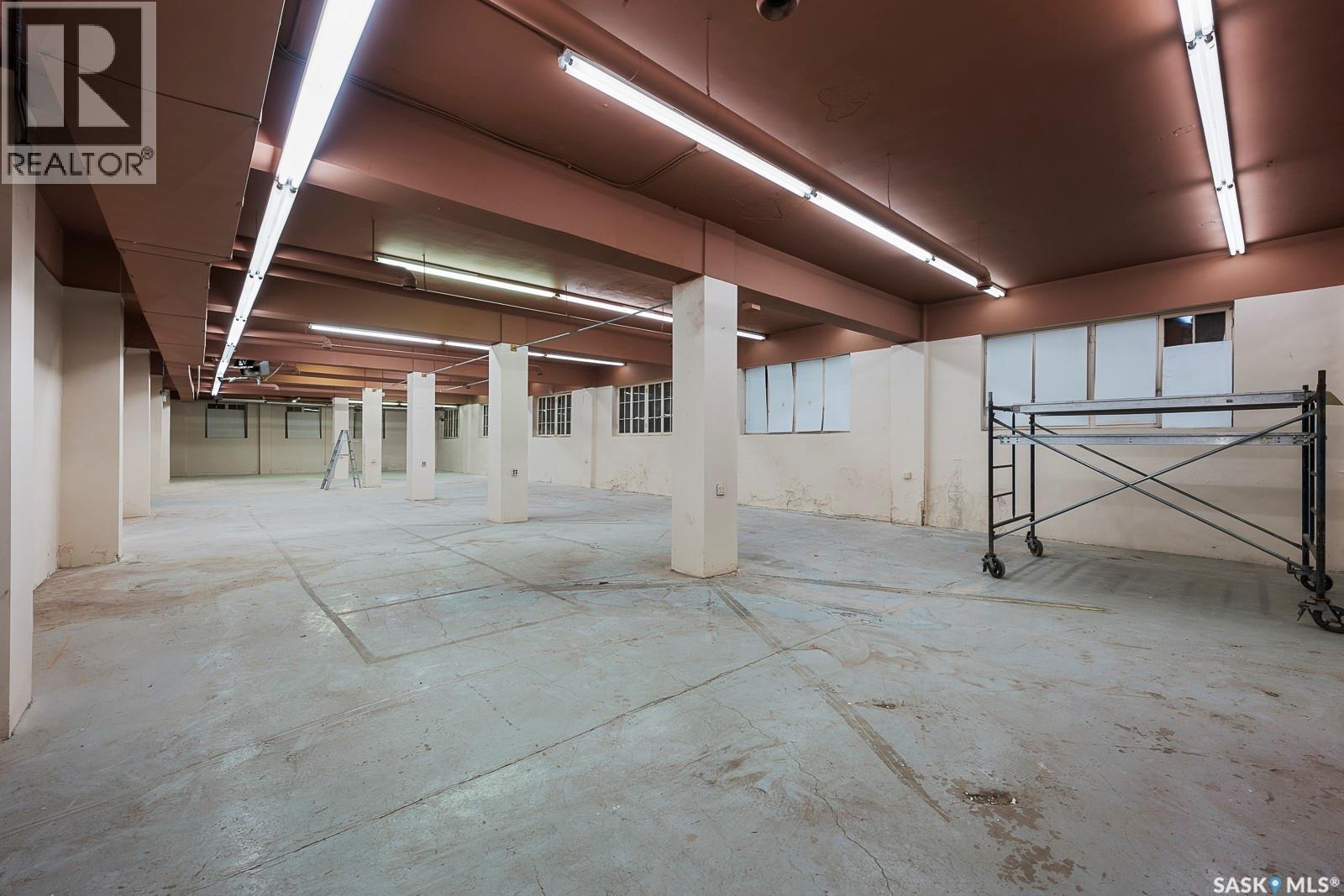 2002 Dewdney Avenue, Regina, Saskatchewan  S4R 1G8 - Photo 31 - SK026598