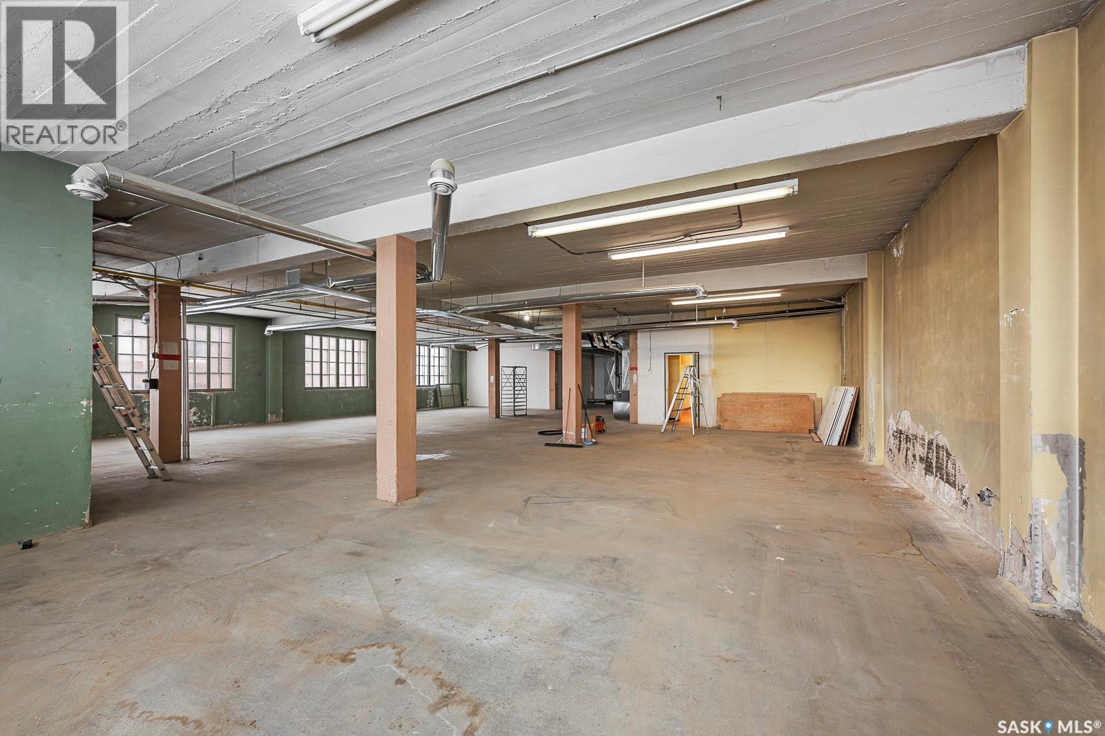 2002 Dewdney Avenue, Regina, Saskatchewan  S4R 1G8 - Photo 25 - SK026598