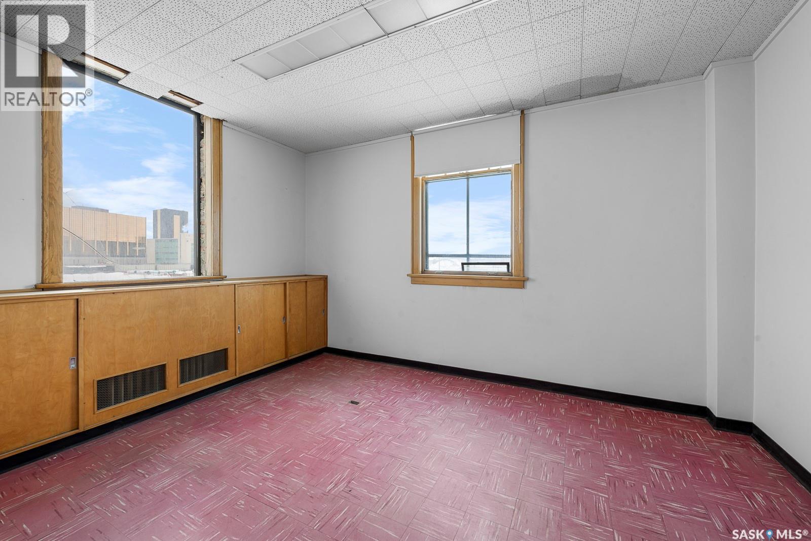 2002 Dewdney Avenue, Regina, Saskatchewan  S4R 1G8 - Photo 24 - SK026598