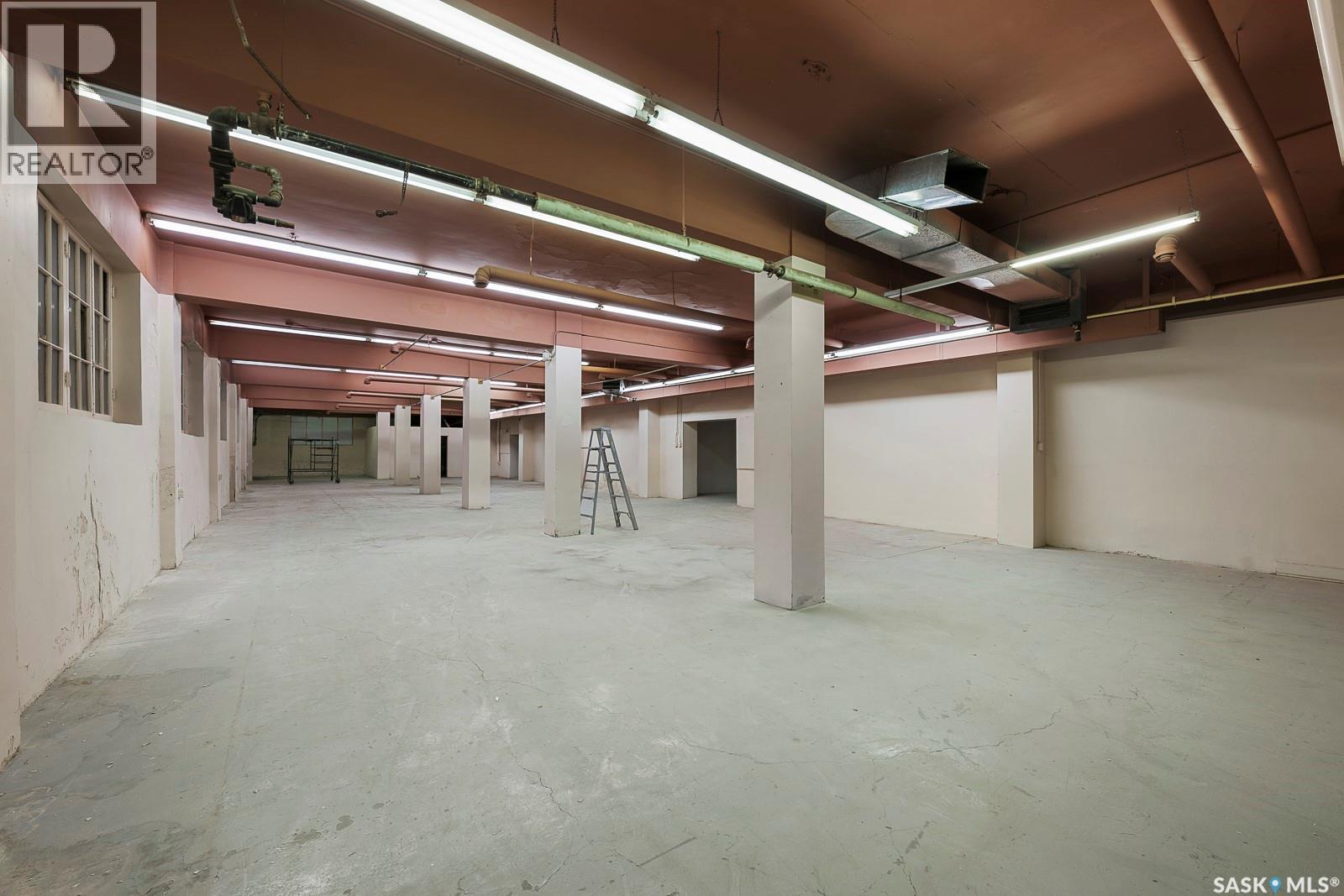 2002 Dewdney Avenue, Regina, Saskatchewan  S4R 1G8 - Photo 32 - SK026598