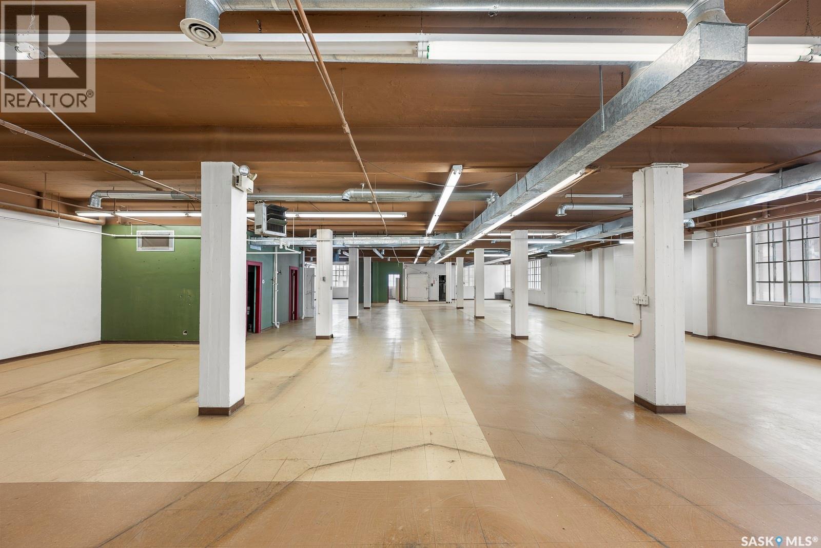 2002 Dewdney Avenue, Regina, Saskatchewan  S4R 1G8 - Photo 9 - SK026598