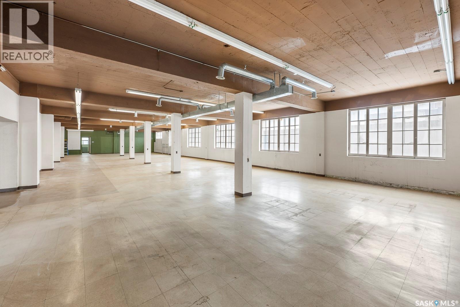 2002 Dewdney Avenue, Regina, Saskatchewan  S4R 1G8 - Photo 12 - SK026598