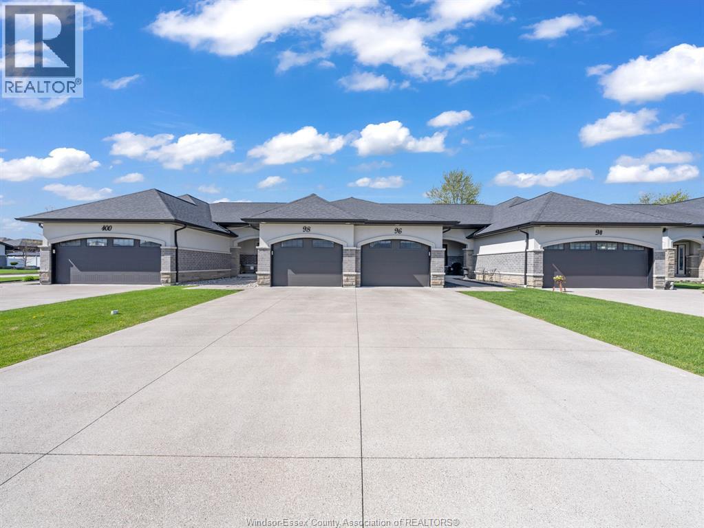 98 Houghton Street, Essex, Ontario  N8M 0A5 - Photo 3 - 26009576