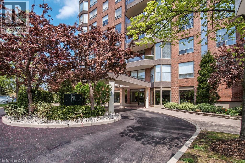 1905 Pilgrims Way Unit# 203, Oakville, Ontario  L6M 2X2 - Photo 2 - 40823084