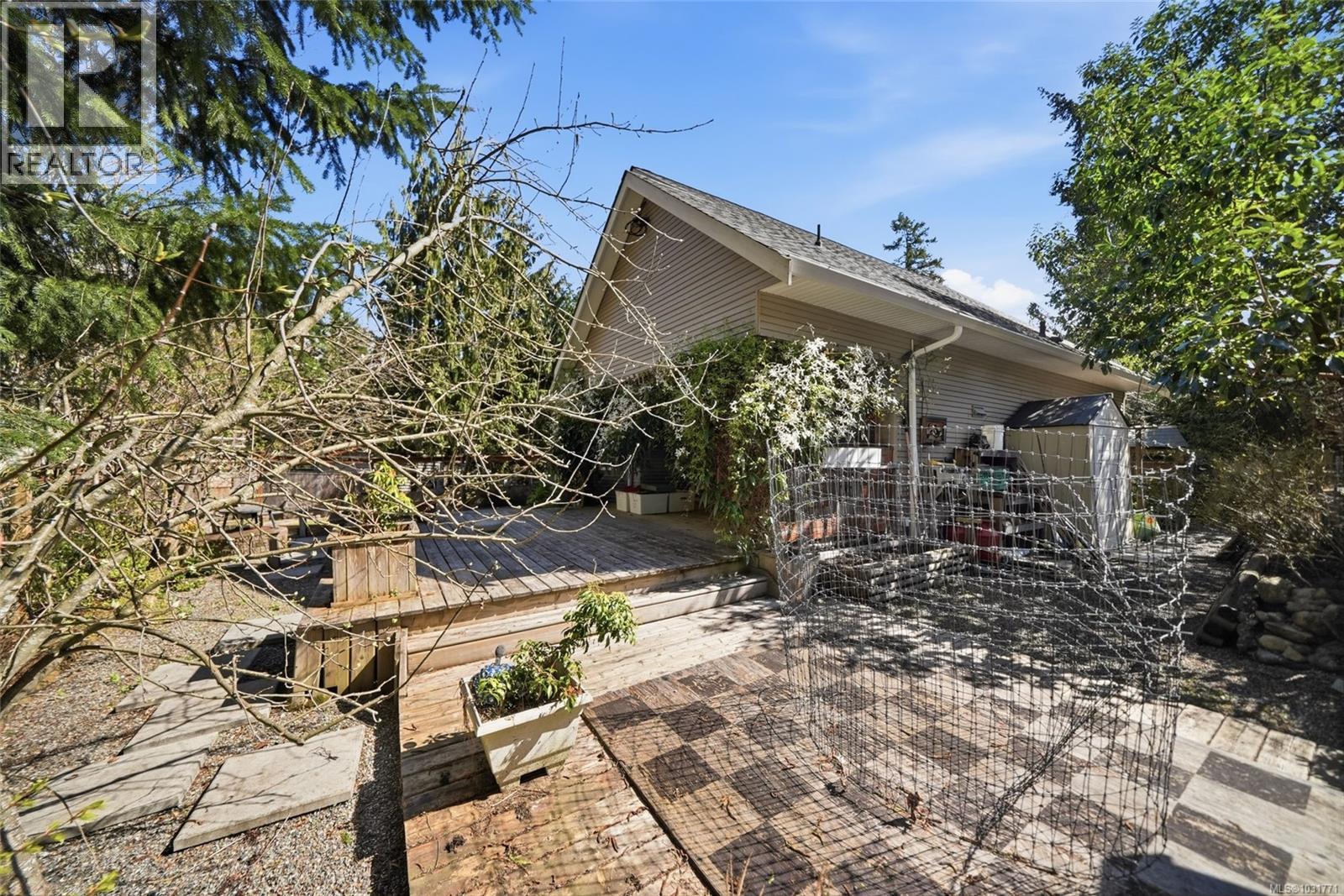 1727 Miama Crt, Qualicum Beach, British Columbia  V9K 2S3 - Photo 31 - 1031771