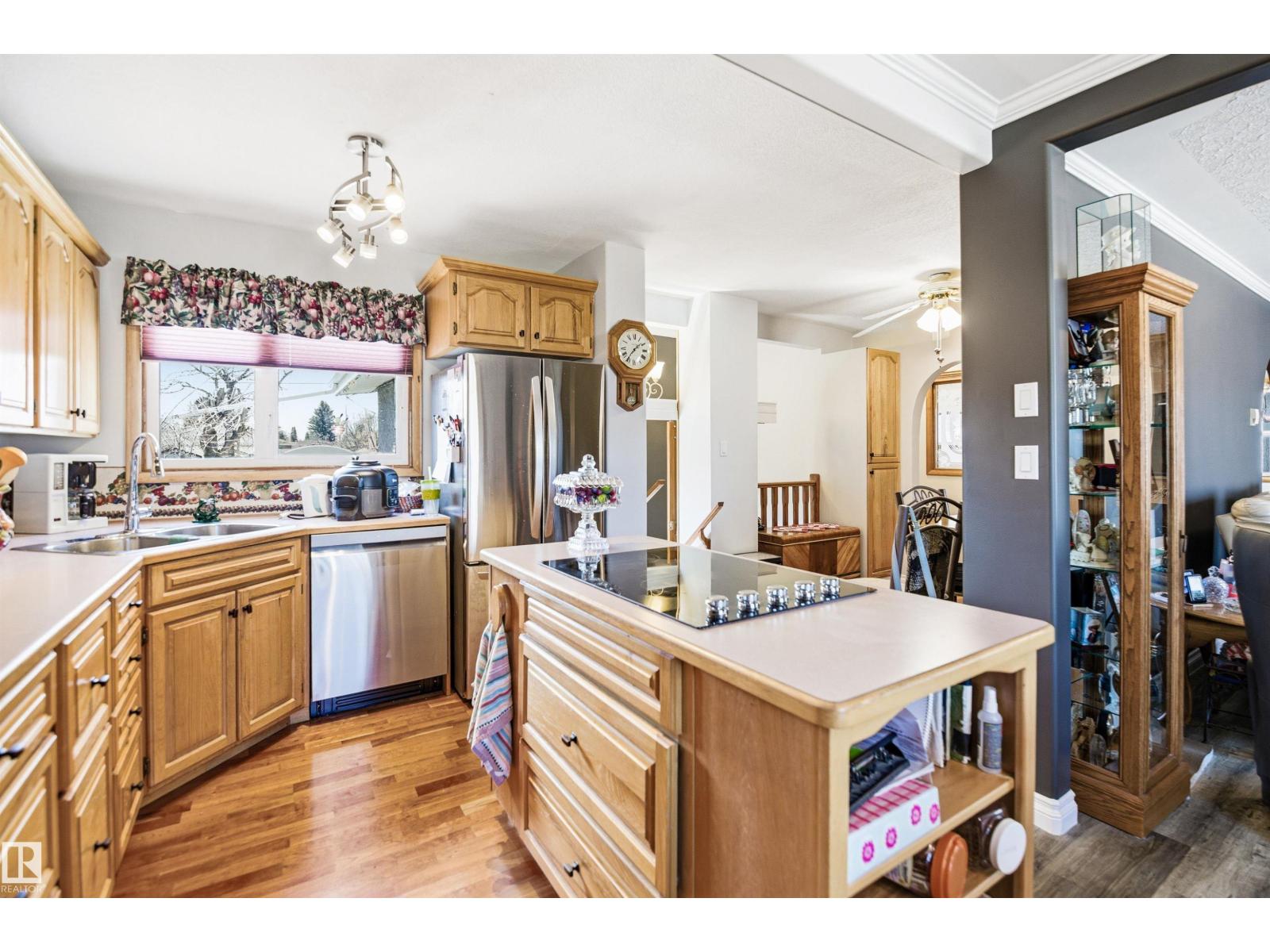 3920 35a Av, Red Deer, Alberta  T4N 2S5 - Photo 2 - E4484653