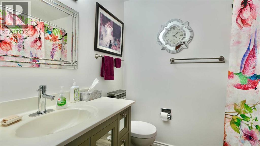 10501 83 Street, Peace River, Alberta  T8S 1M8 - Photo 21 - A2242403