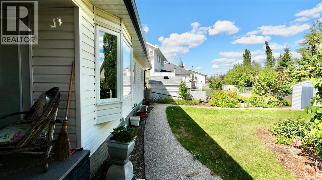 10501 83 Street, Peace River, Alberta  T8S 1M8 - Photo 37 - A2242403