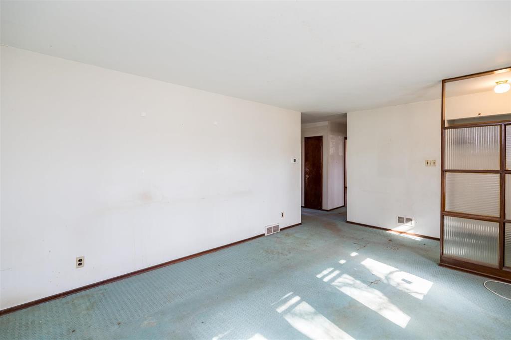 747 Borebank Street, Winnipeg, Manitoba  R3N 1G3 - Photo 5 - 202608691