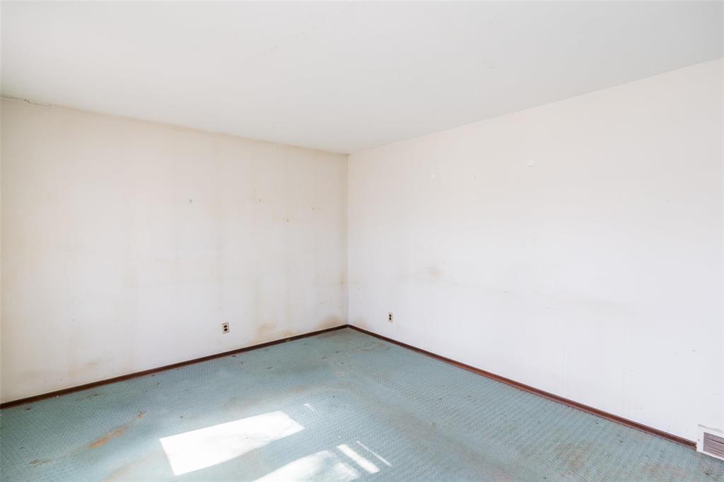 747 Borebank Street, Winnipeg, Manitoba  R3N 1G3 - Photo 6 - 202608691