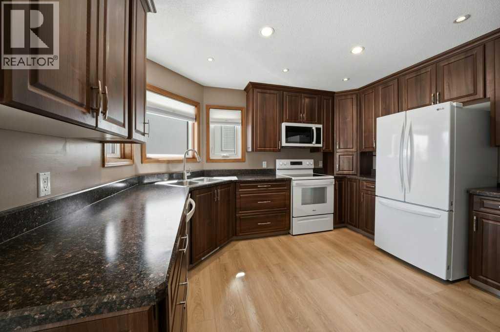 138 Duncan Crescent, Red Deer, Alberta  T4R 2C2 - Photo 10 - A2305786