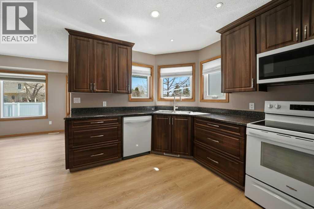 138 Duncan Crescent, Red Deer, Alberta  T4R 2C2 - Photo 12 - A2305786