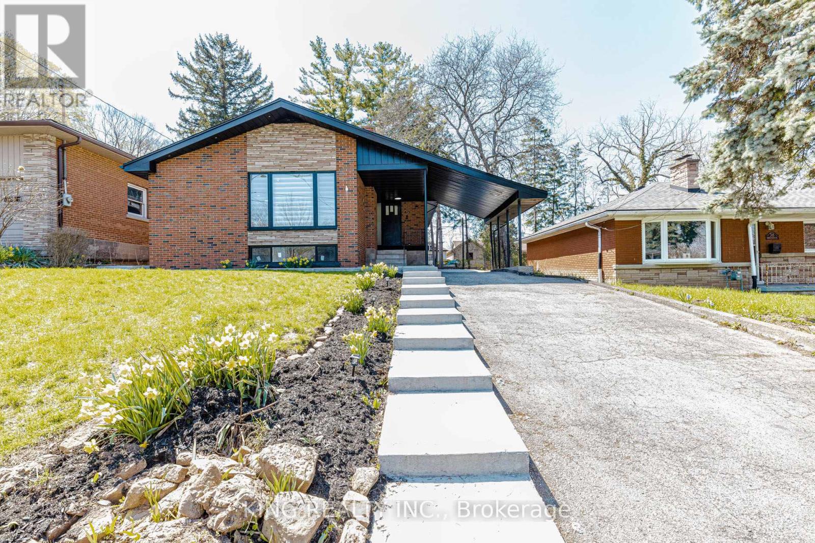 40 Granton Street, Hamilton, Ontario  L8S 3C2 - Photo 1 - X13058650