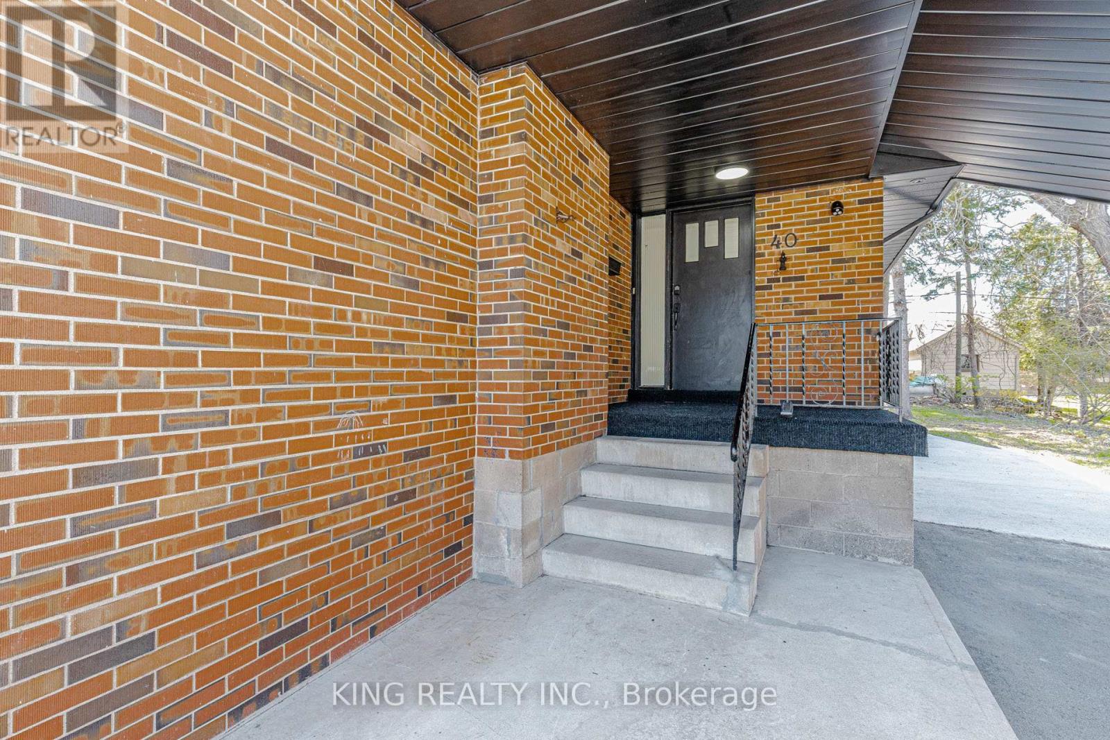 40 Granton Street, Hamilton, Ontario  L8S 3C2 - Photo 3 - X13058650