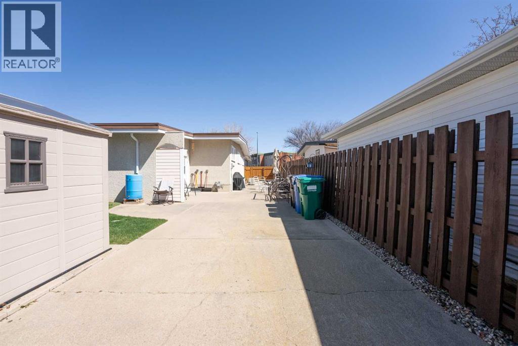 1507 Ashgrove Road S, Lethbridge, Alberta  T1K 3L9 - Photo 37 - A2305597