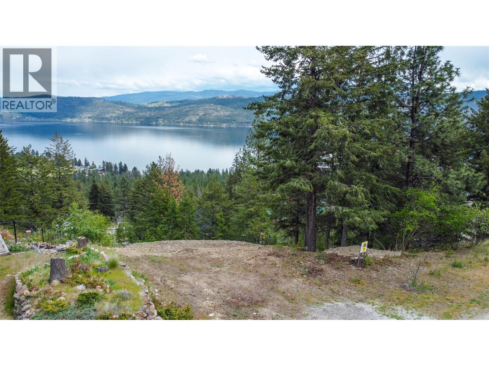 10579 Columbia Way, Vernon, British Columbia  V1H 2B4 - Photo 2 - 10385168