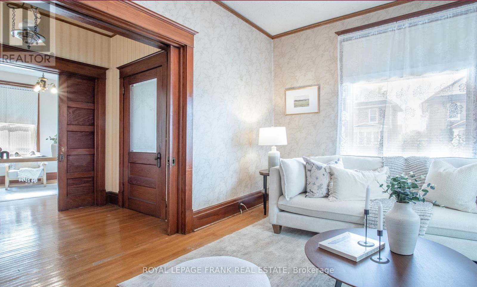 33 Fairbanks Street, Oshawa, Ontario  L1H 2L7 - Photo 7 - E13058886