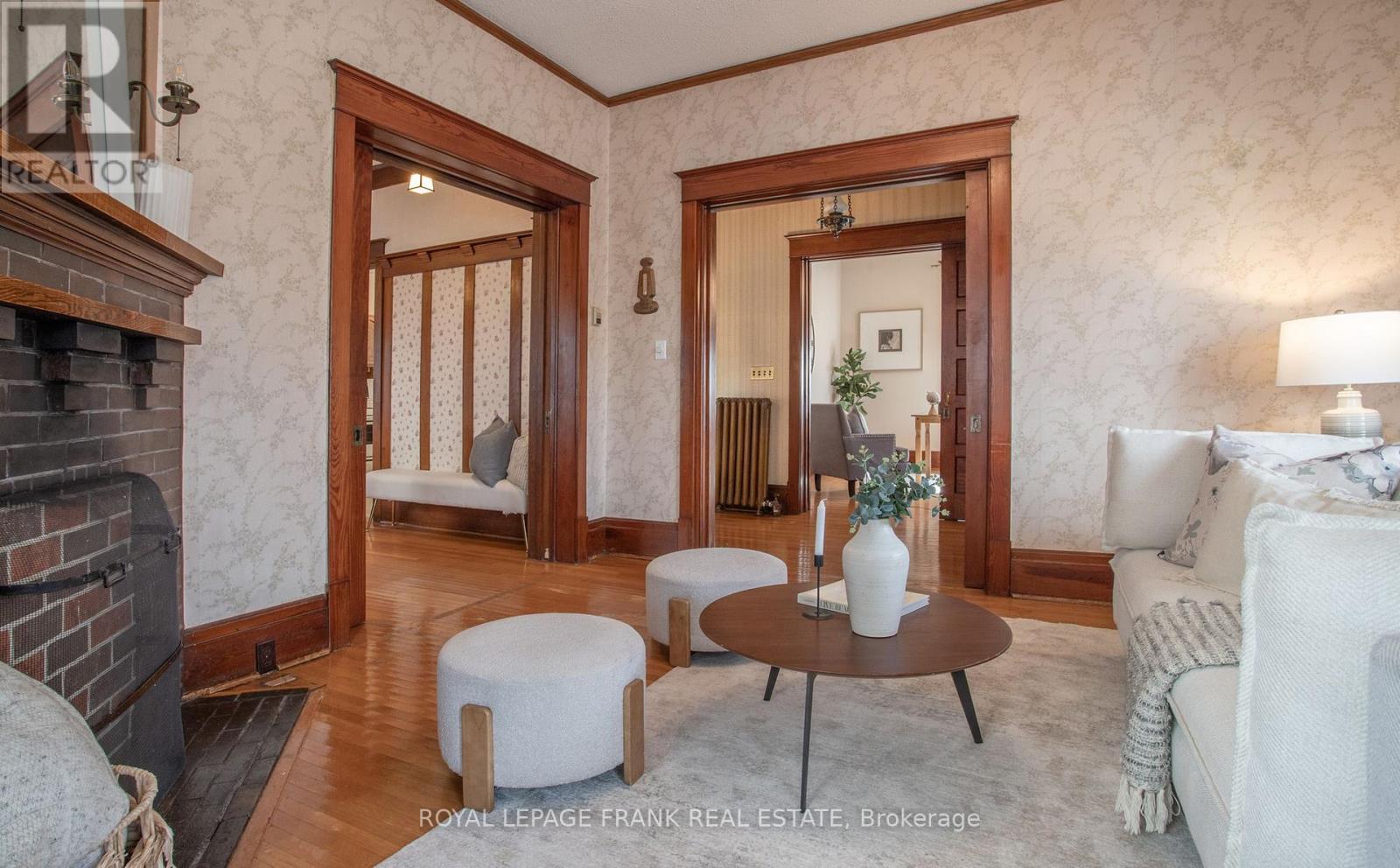 33 Fairbanks Street, Oshawa, Ontario  L1H 2L7 - Photo 8 - E13058886