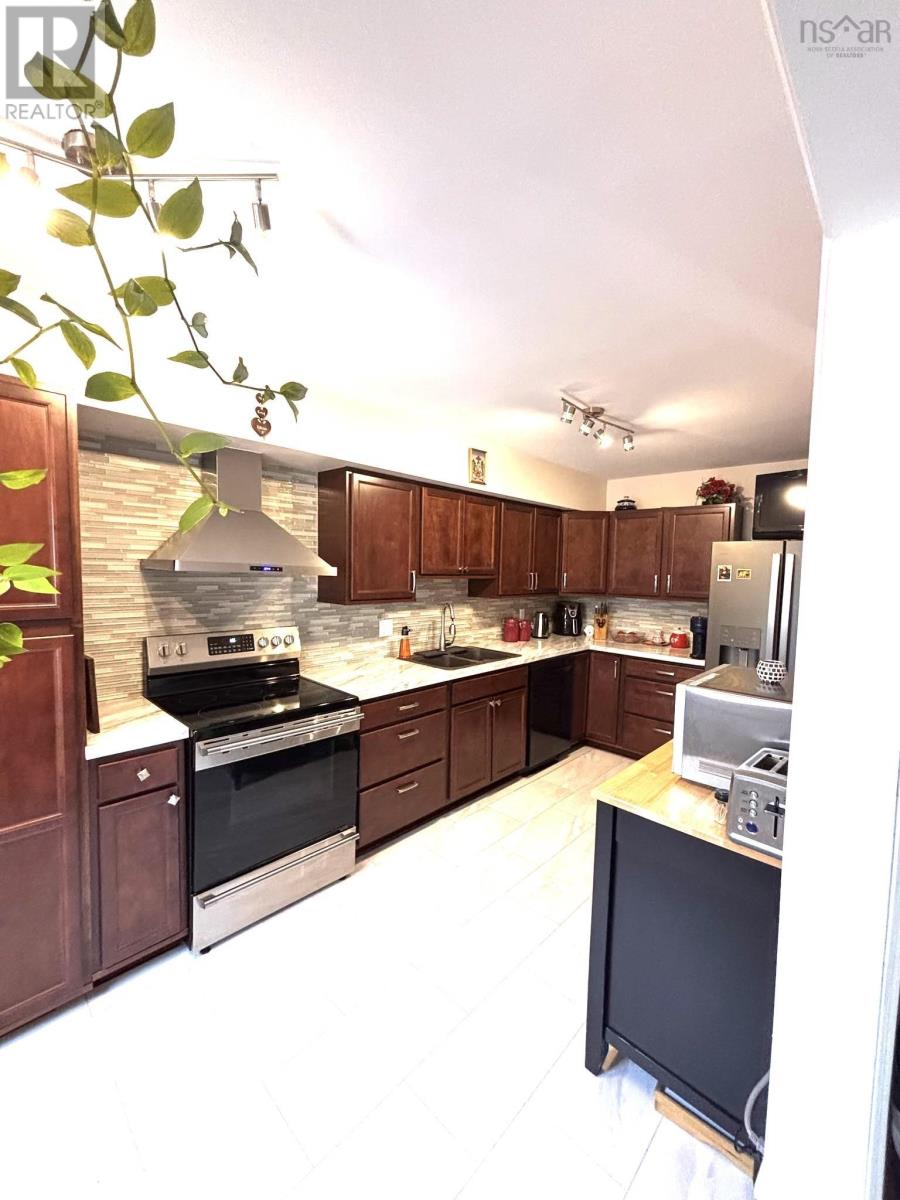 87 Lincoln Cross, Halifax, Nova Scotia  B3M 3S6 - Photo 13 - 202604730