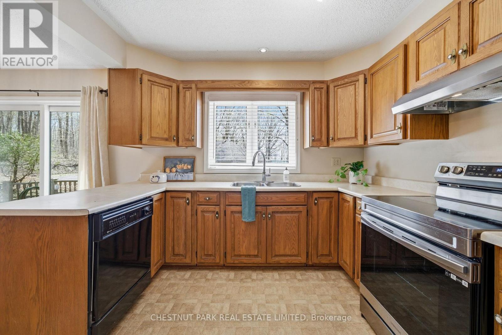 12154 Loyalist Parkway, Prince Edward County, Ontario  K0K 2T0 - Photo 12 - X13058770