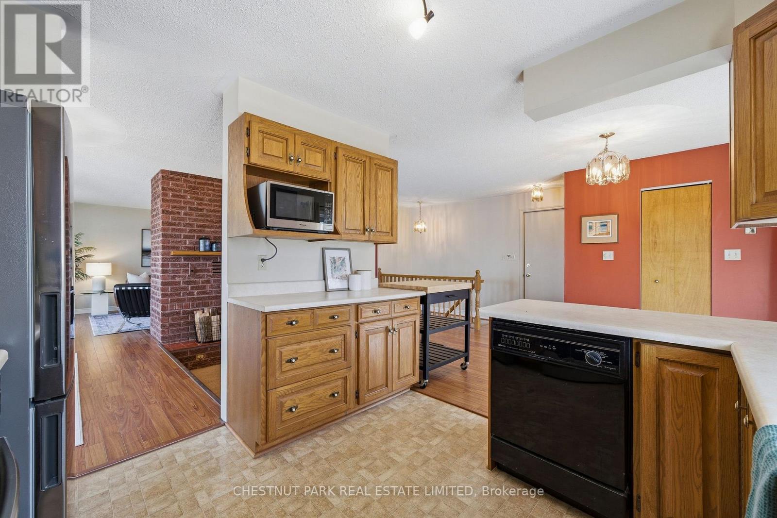 12154 Loyalist Parkway, Prince Edward County, Ontario  K0K 2T0 - Photo 13 - X13058770