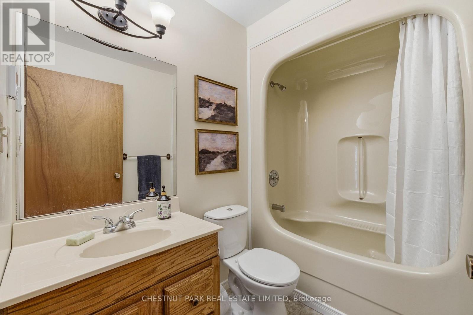 12154 Loyalist Parkway, Prince Edward County, Ontario  K0K 2T0 - Photo 22 - X13058770