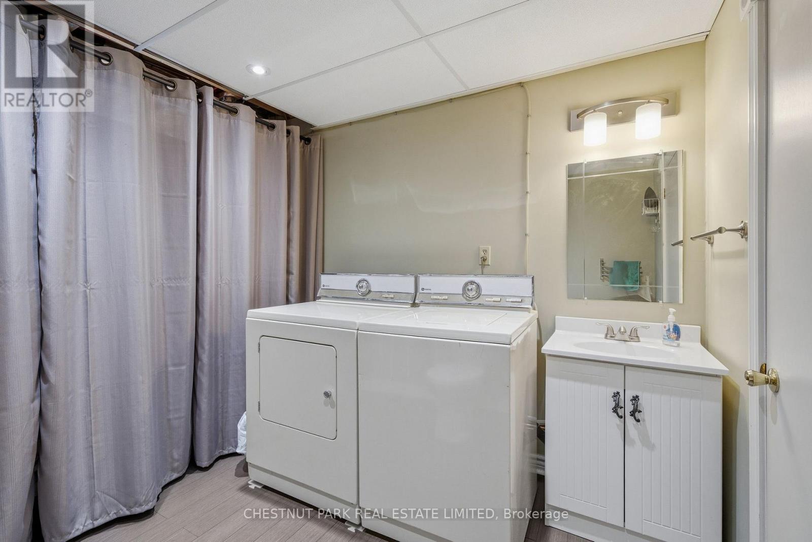 12154 Loyalist Parkway, Prince Edward County, Ontario  K0K 2T0 - Photo 34 - X13058770