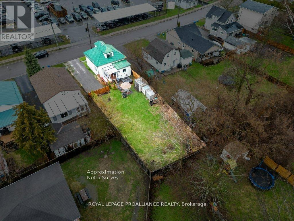 17 Meyers Street, Quinte West, Ontario  K8V 1W5 - Photo 34 - X13058850