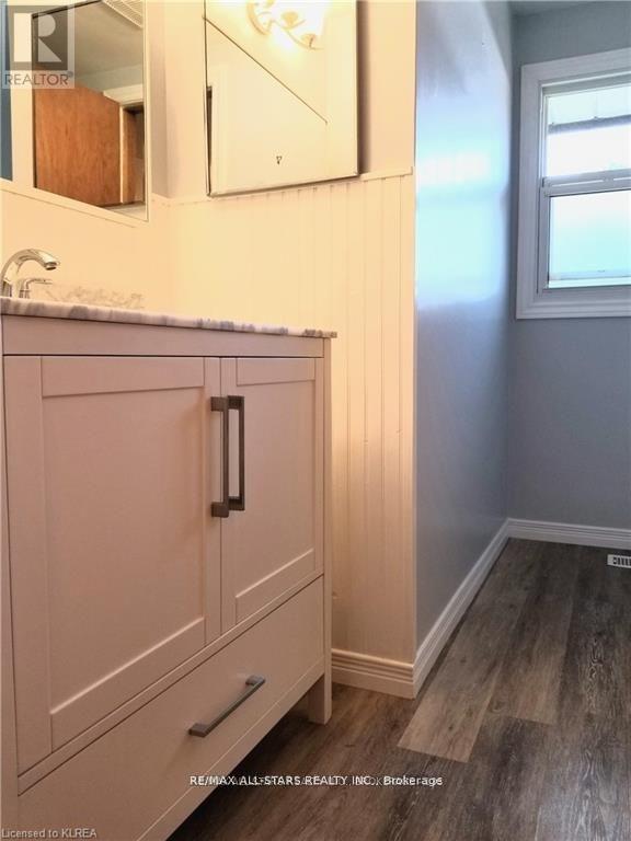 11 Roselyn Court, Kawartha Lakes, Ontario  K9V 4T8 - Photo 11 - X13058922