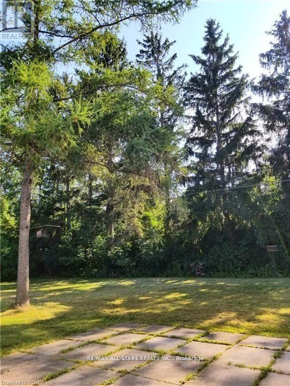 11 Roselyn Court, Kawartha Lakes, Ontario  K9V 4T8 - Photo 20 - X13058922