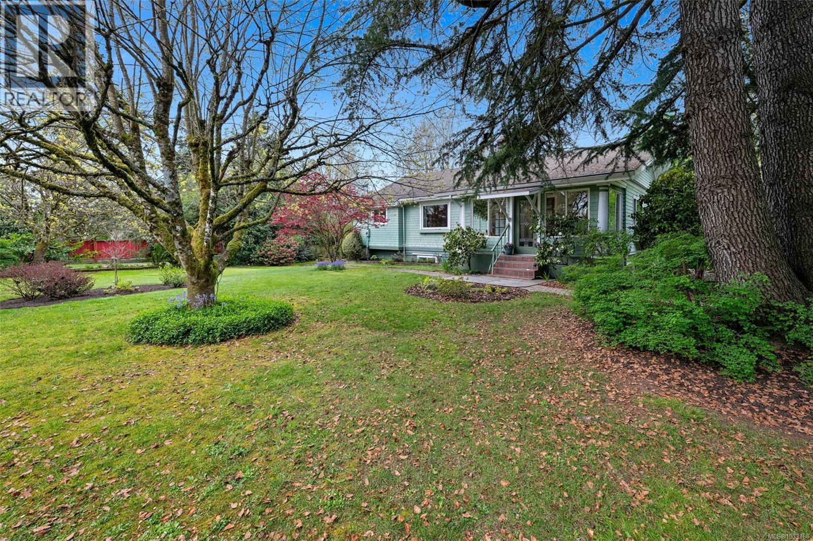 7356 Wallace Dr, Central Saanich, British Columbia  V8M 1S9 - Photo 8 - 1033168