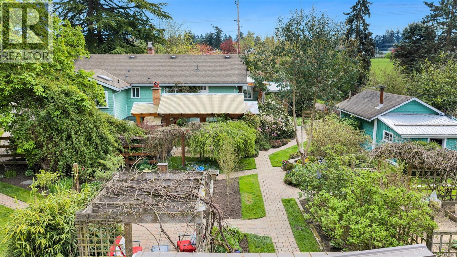 7356 Wallace Dr, Central Saanich, British Columbia  V8M 1S9 - Photo 4 - 1033168