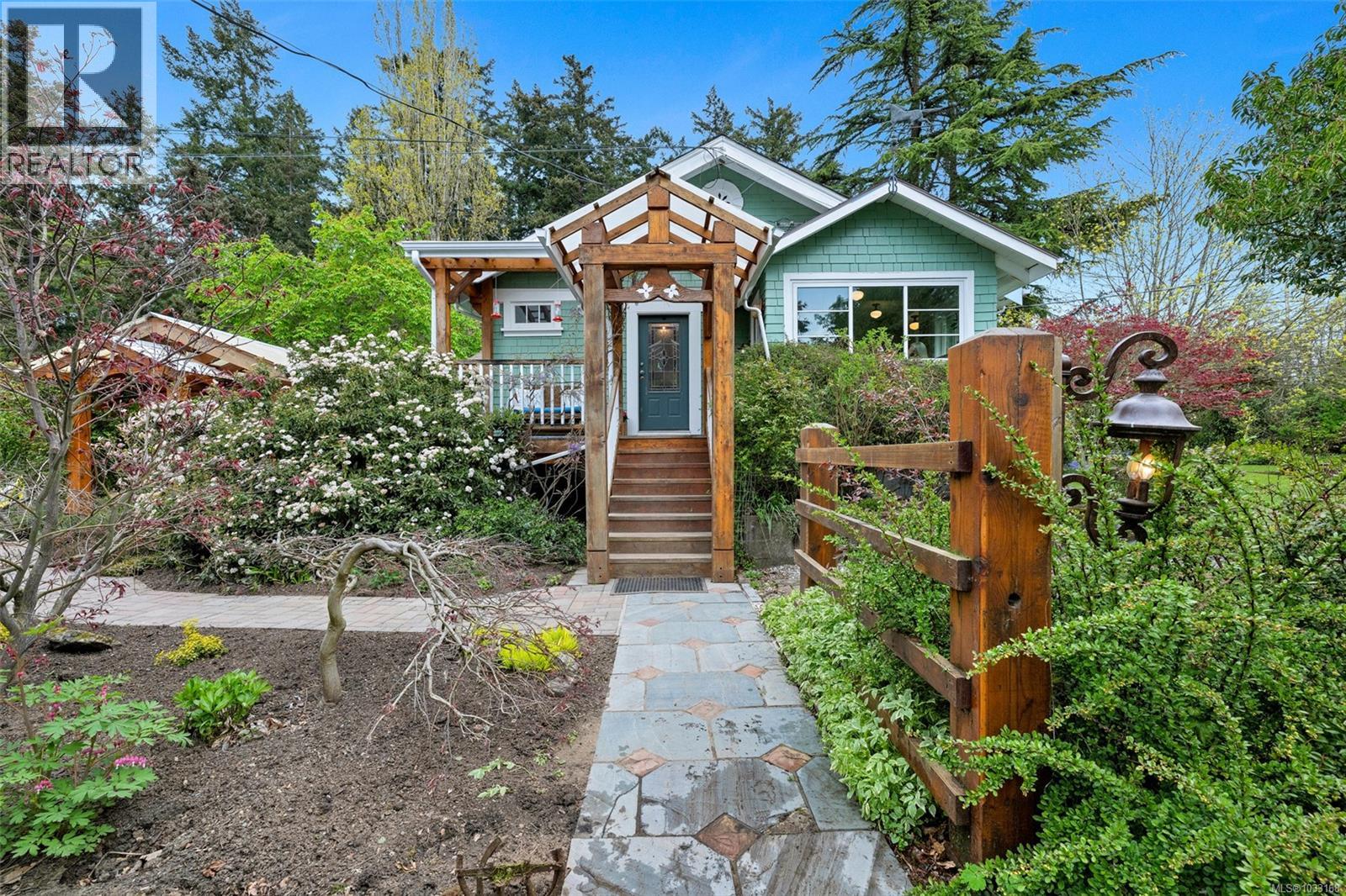 7356 Wallace Dr, Central Saanich, British Columbia  V8M 1S9 - Photo 11 - 1033168