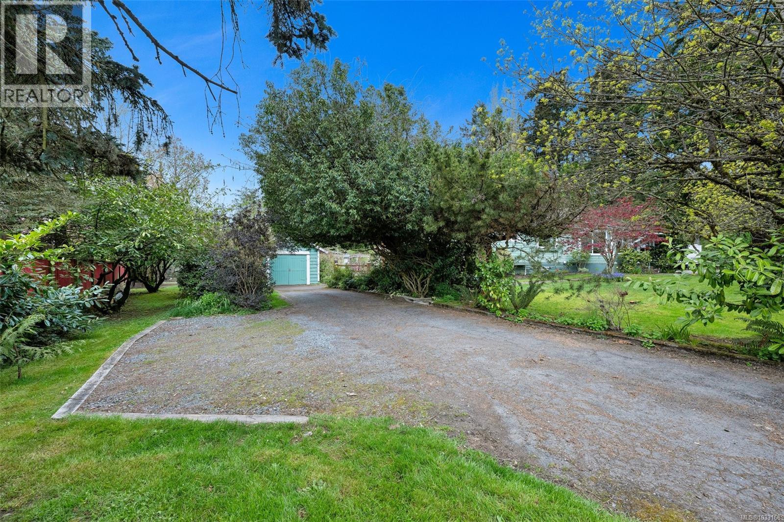 7356 Wallace Dr, Central Saanich, British Columbia  V8M 1S9 - Photo 91 - 1033168