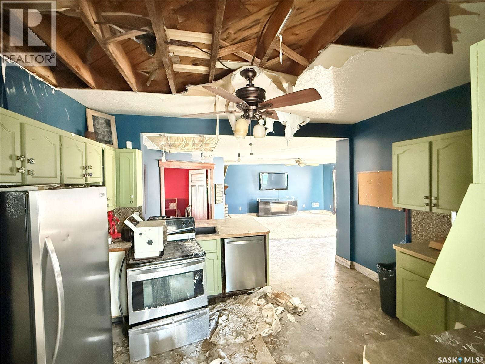 408 Assiniboia Street, Weyburn, Saskatchewan  S4H 0R6 - Photo 17 - SK034314