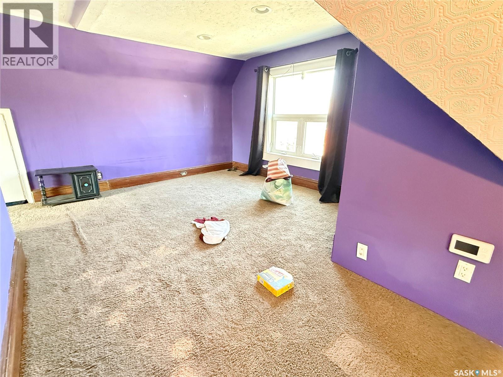 408 Assiniboia Street, Weyburn, Saskatchewan  S4H 0R6 - Photo 28 - SK034314