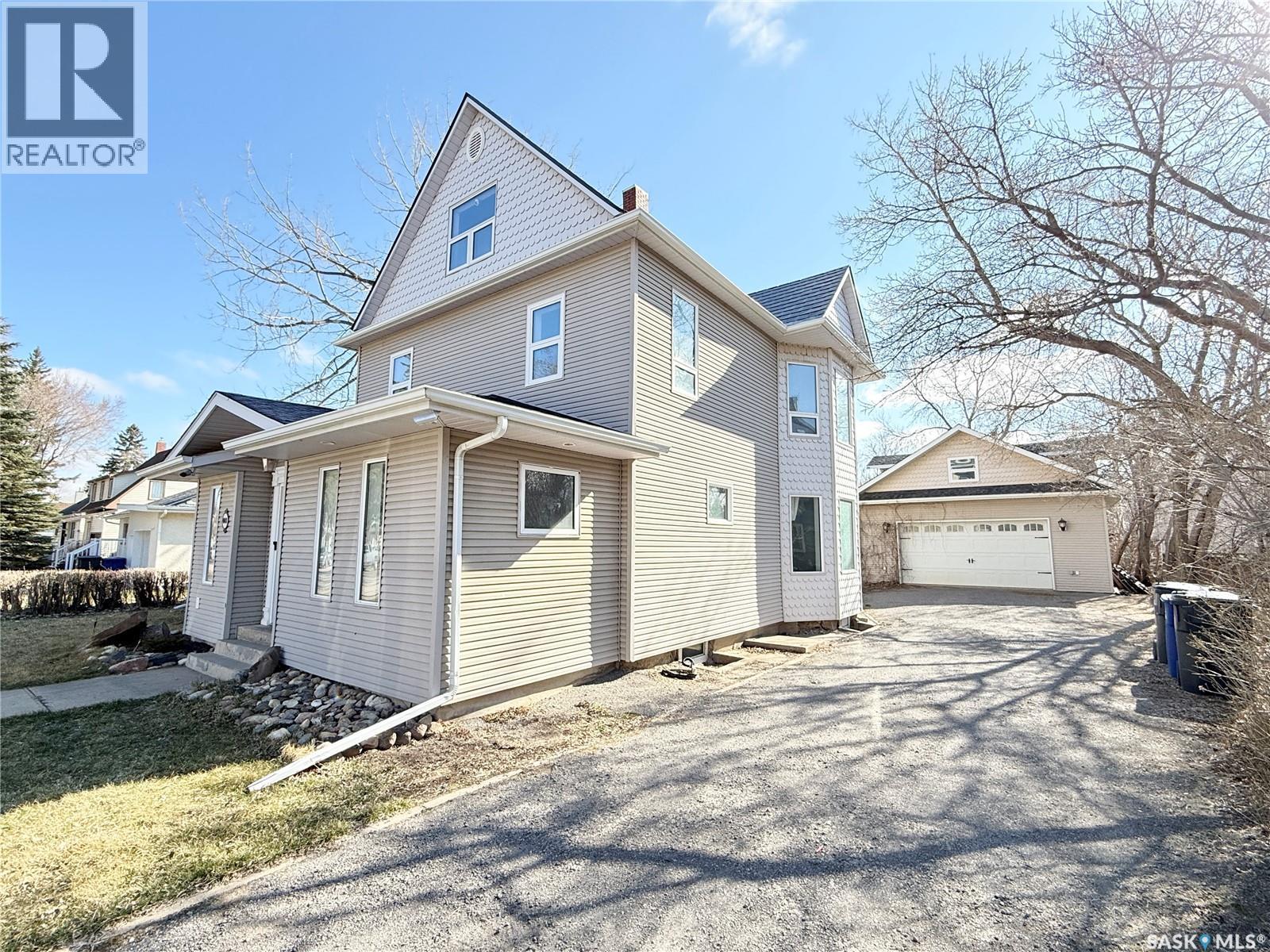 408 Assiniboia Street, Weyburn, Saskatchewan  S4H 0R6 - Photo 31 - SK034314