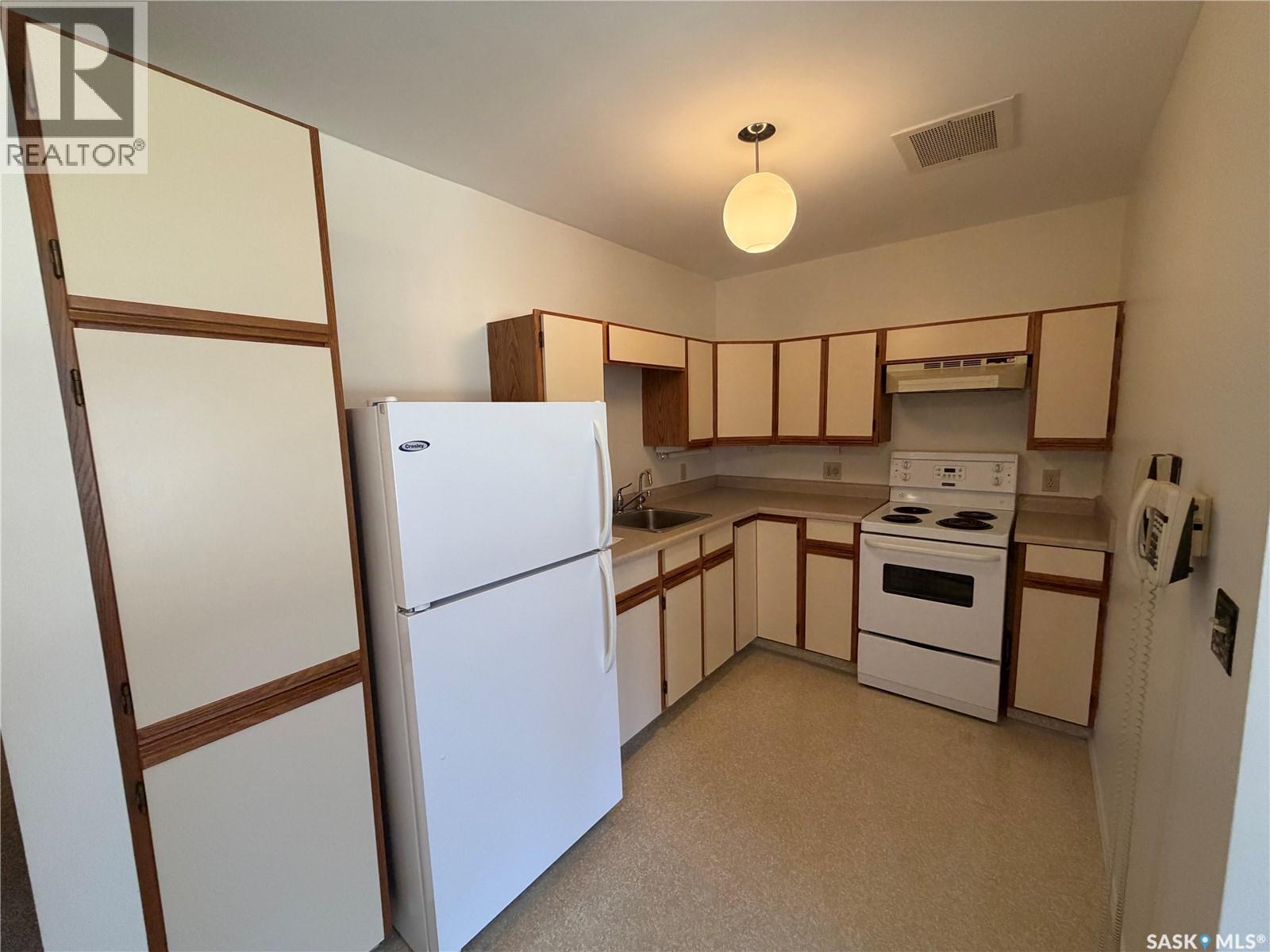 704 Assiniboia Avenue, Maryfield, Saskatchewan  S0G 3K0 - Photo 19 - SK034302