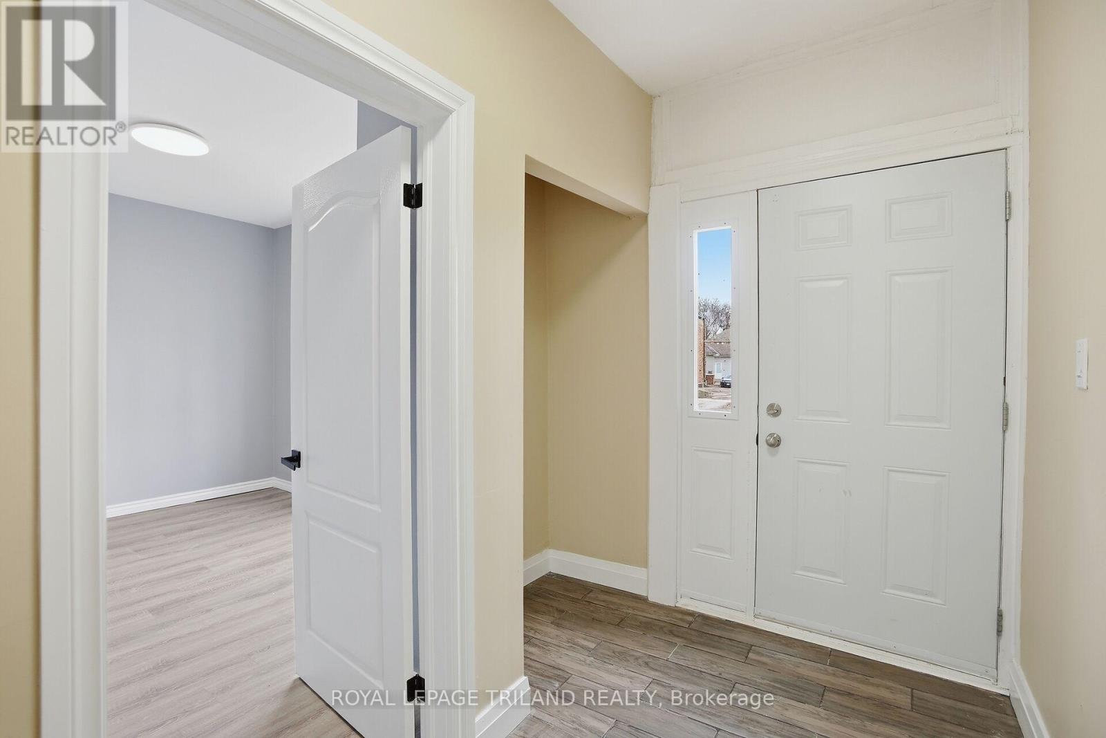 151 Waterloo Street, London East, Ontario  N6B 2M7 - Photo 2 - X13059050